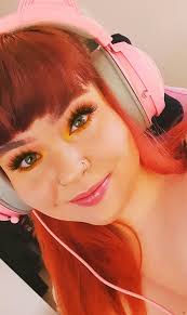 Hello guys! Just playing some chill warzone tonight. Come hang or play a  few games? 😍