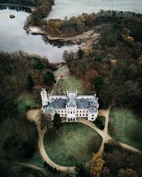 Steven Ritzer Germany On Instagram Schloss Reichenow Brandenburg Und Seine Schlosser Sind Sie Nicht Schon V Natural Landmarks Locations Landmarks