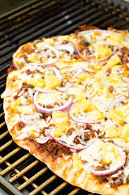 This Delicious Pulled Pork Pizza Is Made On The Grill Using Leftover Pulled Pork From Your Smoker Perfec Pulled Pork Pizza Bbq Pulled Pork Pulled Pork Recipes