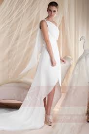 Pour la mairie, je voyais bien une robe rouge ou noire (spéciale dédicace à l'amoroso), ou quelque chose de moderne, un peu extravagant. Robe De Mariee Longue Large Choix De Robe Longue De Mariee