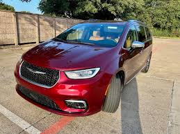 Chrysler Pacifica In Riverdale | Weber County 2020 Chrysler Pacifica Dealer  | Chrysler Dealership Serving Layton, West Bountiful & Morgan