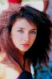 Kate Bush The Man With The Child In His Eyes Pin On Kate Bush