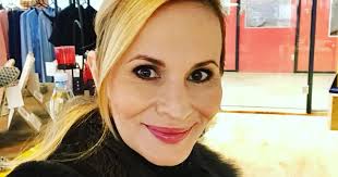 Monika absolonová se narodila 27. Monika Absolonova Je Po Ostrihani Nakratko Na Nespoznanie Novy Cas