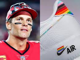 Tom Brady Rejects Wearing N!ke Pride Products for Ad: “Field is for  Playing, Not for Woke Pride