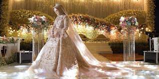 Check spelling or type a new query. Mewah Gaun Pernikahan Cut Meyriska Bertabur Kristal Dream Co Id