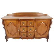 Avec ses 5 tiroirs, il concurrence. Antique Chiffoniers 17 For Sale On 1stdibs