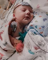 WOW it's 8 years today 21st April 2017. I received my gift of life (my new  lungs). My love goes out to my ANGEL my donor 👼🏻 and her family. Freeman  Heart