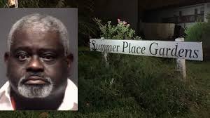 POLICE: Greenville man stabs girlfriend to death