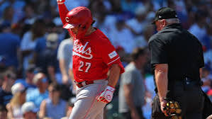 Reds hit 4 homers, score 9 unanswered runs to beat wild card-leading Cubs  10-8 - ABC News