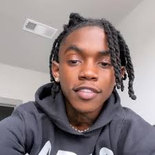 Jhacari updated his profile picture.