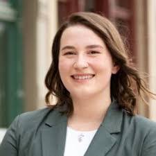 Wendy Hyman's Instagram, Twitter & Facebook