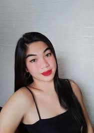 Justine Monteiro's Instagram, Twitter & Facebook