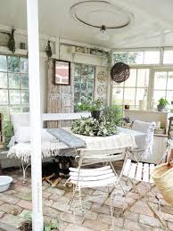 Auch ein gartenhaus können sie gemütlich einrichten. Deko Ideen Gartenlaube Das Beste Von Gartenhaus Gemutlich Einrichten Garden Shed Interiors Diy Garden Decor Garden Room