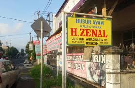 Bubur ayam merupakan makanan yang disuka semua usia. Bubur Ayam Kalektoran