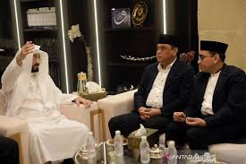 Tiket reguler dibanderol dengan harga rp 70.000 dengan membayar tiket masuk museum angkut yang cukup terjangkau, para pengunjung juga dapat menyambangi pasar apung nusantara. Museum Rasulullah Segera Dibangun Di Cimanggis Antara News