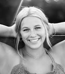 Kelly Almquist's Instagram, Twitter & Facebook