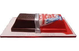 Kit kat birthday cake online: Kitt Kat Chunky Birthday Cake