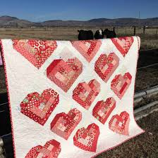 These valentine bingo cards look best when printed on cardstock but you can also print them on normal printer paper. 20 Free Valentine Quilt Tutorials Freemotion By The River