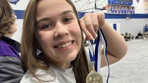 Utica's Maya Smith wins powerlifting title at Danville