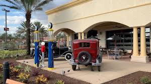 Many of our hourly team members have grown into shift leaders, managers, and some even grow their careers in our corporate office! Ford S Garage