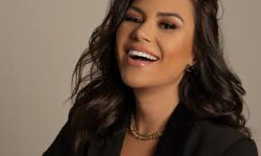 Amélia traz promoção com prêmios semanais em vale presentes e grande prêmio  final de um ano de produtos