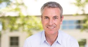 Un empresario fue descubierto llevando un soldado ucraniano en el baúl