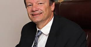 Kelly Seago's Instagram, Twitter & Facebook