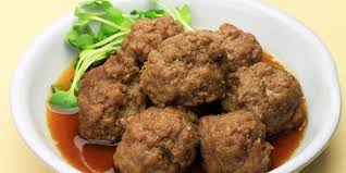 Semur daging adalah menu masakan yang dbuat dari bahan dasar daging sapi yang dipotong dengan ukuran sesuai selera lalu diolah dengan campuran bumbu semur dan jadilah semur daging enak. Resep Semur Bola Bola Daging Untuk Makan Malam