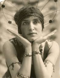 Emma A Wald, stage entertainer (SAYRE 10328)