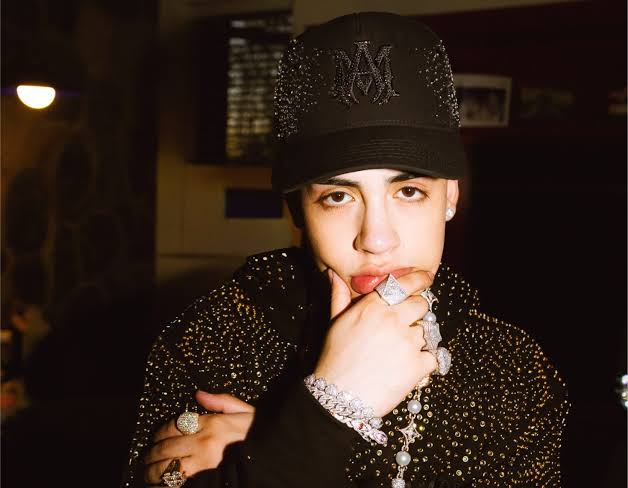 Cris MJ Takes Flight with “30 Mil Pies” — A Triumphant Return to His Reggaeton Roots - 24Hip-Hop