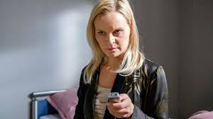 Doch annabelle sieht schon bald eine möglichkeit, wieder freizukommen, um sich an der person zu rächen, die sie eiskalt hat fallenlassen. Anticipazioni Tempesta D Amore Annabelle Torna Al Furstenhof