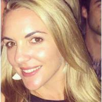 Courtney Crow (@CourtneyCrow)