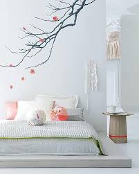 Home bedroom bedroom decor bedroom ideas garden bedroom bedroom lamps wall lamps bedroom lighting interior lighting bedroom wall. Slapen In Japanse Stijl Van Bloesem Tot Pastelkleuren Vtwonen Feminine Bedroom Design Feminine Bedroom Home Decor