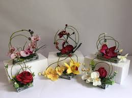 Compositions Decoratives De Fleurs Artificielles Pour Columbarium Fleurs Artificielles Fleurs Composition Florale