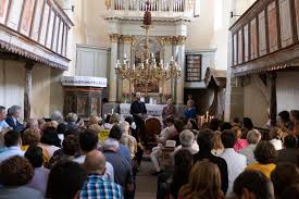 Biserica fortificată din viscri este una dintre cele şase biserici fortificate din transilvania care se află pe lista patrimoniului cultural mondial unesco. Biserica FortificatÄ Din Viscri 2019 Igloo