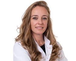 Dra. Elena Sevillano Fernández: especialista en Oftalmología en Madrid