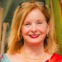 Karen Hornick's Instagram, Twitter & Facebook