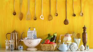 Setelah mengetahui beberapa peralatan dapur dan fungsinya, saatnya anda mulai membeli segala keperluan untuk memaksimalkan fungsi dapur anda. Daftar Alat Dapur Murah Harga 50 Ribuan Mr Kitchen