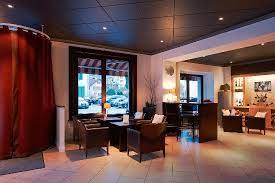 Retrouvez tous les restaurants du guide michelin. Les Touristes Martigny Rue De L Hopital 2 Menu Prices Restaurant Reviews Tripadvisor