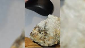 High-grade gold identified near Nestor Falls