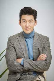 두 사람은 지난해 말 지인의 소개로 만나 올해 연인으로 발전했다. Wh5b G46ci8gum