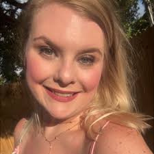 Post Malone and entourage came to visit us for dinner before his concert.  Thanks for stopping by! #postmalone #rapper #postmalonetattoo