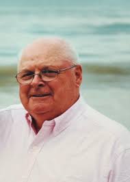 Lawrence C. Foley, Family Man and Lover of the Skies, Dies at 88