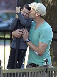 Tom brady with his 2 sons, john & benjamin (: Tom Brady And His Boys Take Over A Boston Playground With Their Cuteness Tom Brady Tom Brady Family Toms
