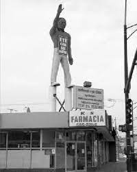 Pulaski Street S Giant Indian South Side Of Chicago On The Nw Corner Of 63rd Pulaski You Will See A Ph South Side Chicago Chicago Pictures Chicago History