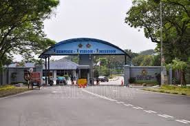 Pangkalan yang didirikan pada tahun 1993 ini berada di sekitar bukit puteri yang menjadi rumah bagi radar pertahanan udara skuadron 321 rmaf. Pangkalan Udara Sungai Besi Air Times News Network