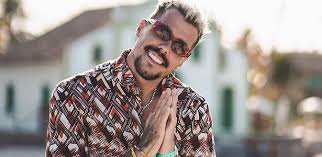 Ela não tem o grau de reciprocidade interpessoal de outras. Lipe Ribeiro Teria Conquistado Anitta Com Pagode Diz Amigo