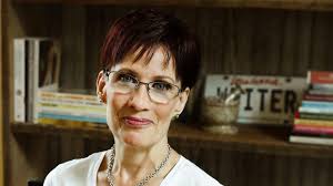 Marie Pace's Instagram, Twitter & Facebook