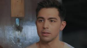 Derrick Monasterio calls Elle Villanueva "gem" of GMA-7