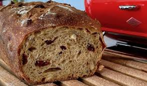 Pain Aux Noisettes Et Cranberries Occupe Toi De Tes Oignons